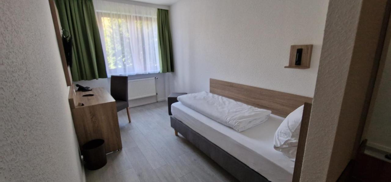 Hotel Ladage Francoforte sul Meno Esterno foto