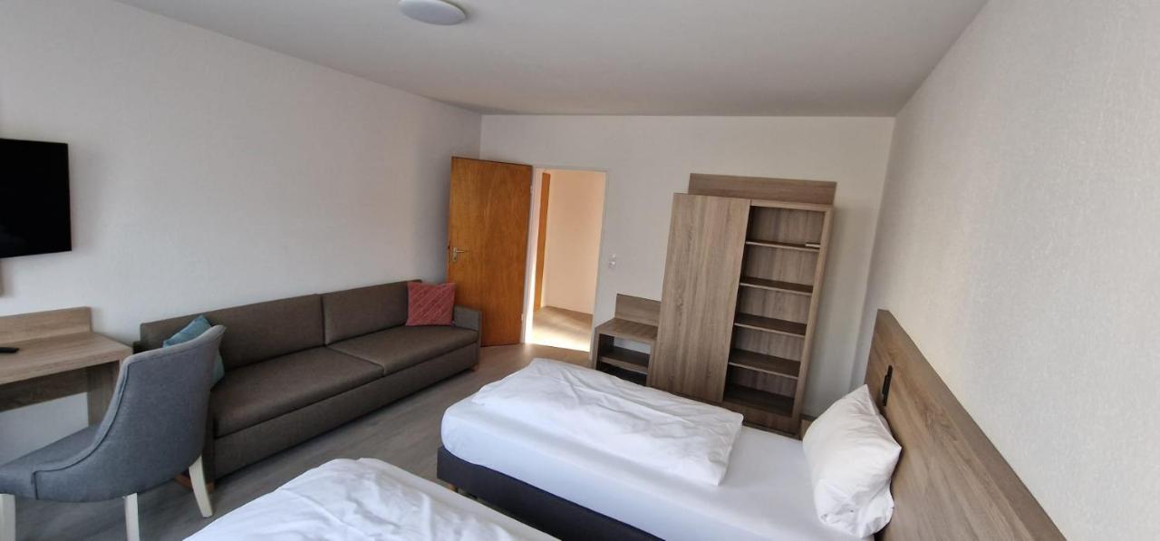 Hotel Ladage Francoforte sul Meno Esterno foto