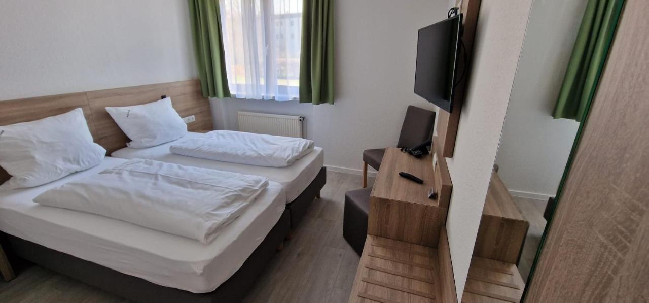 Hotel Ladage Francoforte sul Meno Esterno foto